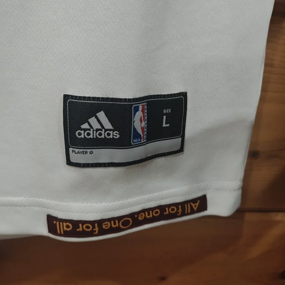 Cleveland Cavaliers LeBron James Adidas NBA‎ jersey size Childrens Large
